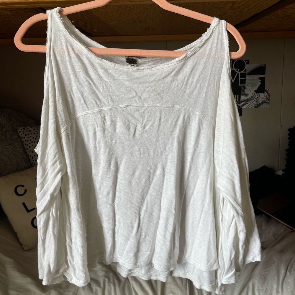 Free People cold shoulder flowhy white mid sleeve boho top blouse